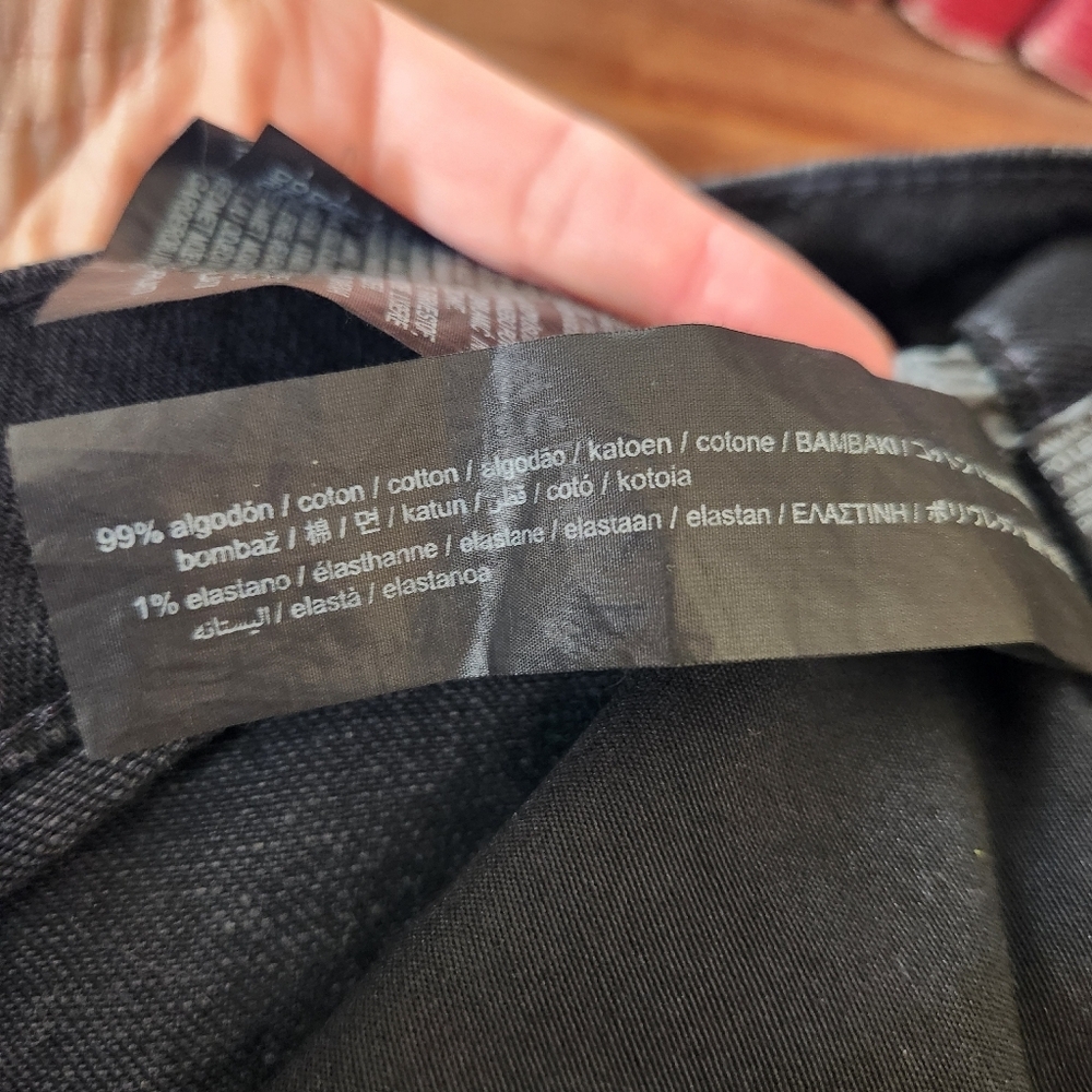 Zara Curvy Fit Black Denim Jeans – High Rise – Size 6 (EUR 38) - Picture 9 of 10